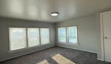 2 of 7 2937 1/2 Ave A House for rent in Council Bluffs, IA