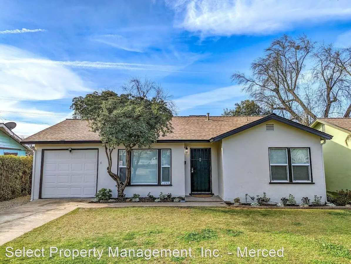 1250 W 25Th St House for rent in Merced, CA