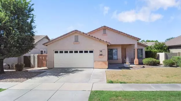 Charming 4 Bedroom Single Level Home With Pool In Higley Grove Apartment for rent in Gilbert, AZ