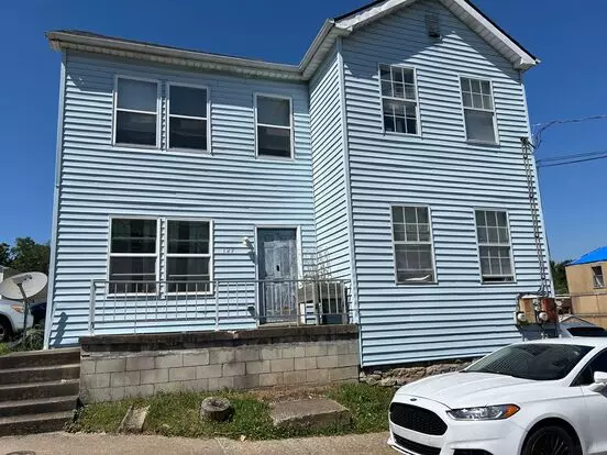 2 Bedroom Duplex Within Walking Distance Of Uk College Of Law Apartment for rent in Lexington, KY 2 Bedroom Duplex Within Walking Distance Of Uk College Of Law Apartment for rent in Lexington, KY