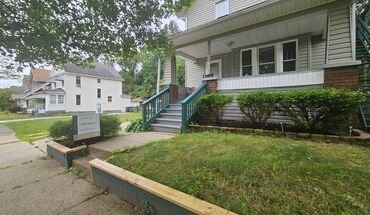 1013 Celina Ave Akron (bedrooms For Rent) Apartment for rent in Akron, OH