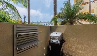 La Jolla Shores Living - Steps From The Beach, Fully Furnished, Avaialble For 4th Of July! Apartment for rent in La Jolla, CA