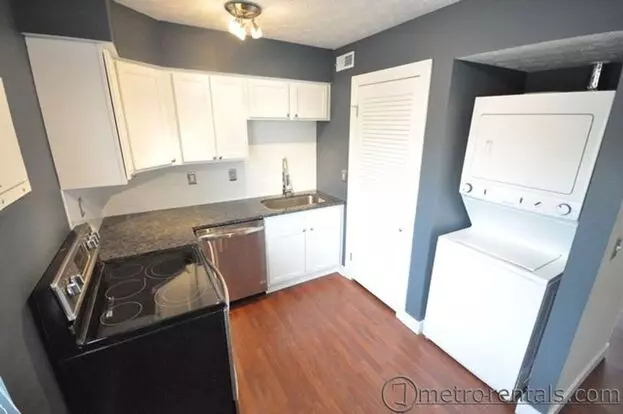 188-190 192-194 Kinnear Aly Apartment for rent in Columbus, OH