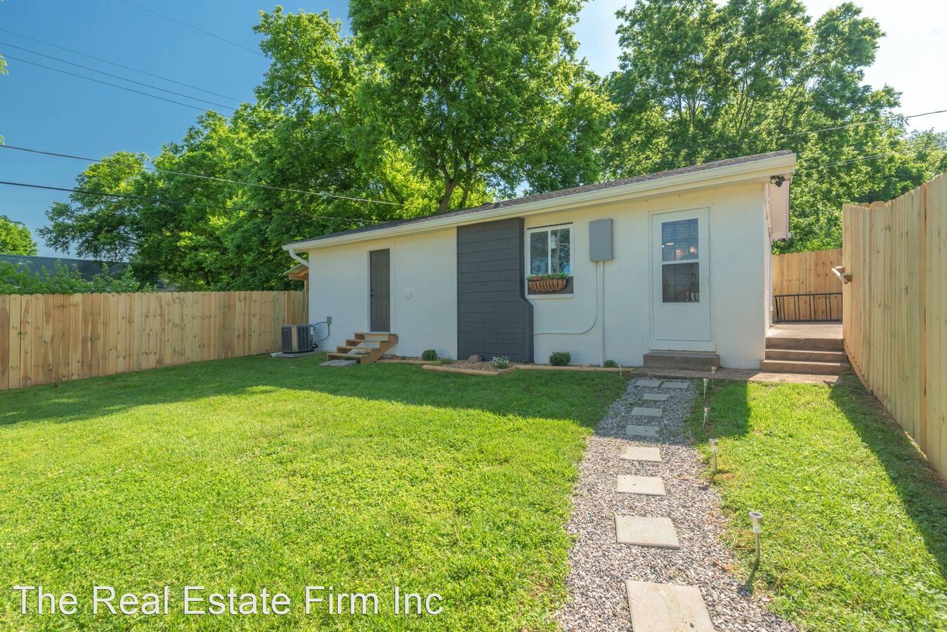 Elegant South Knox 2Bed 1Bath Private Yard, Dog... Apartments Knoxville, TN