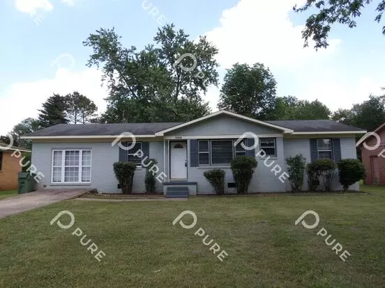 2108 Linde St Apartment for rent in Huntsville, AL