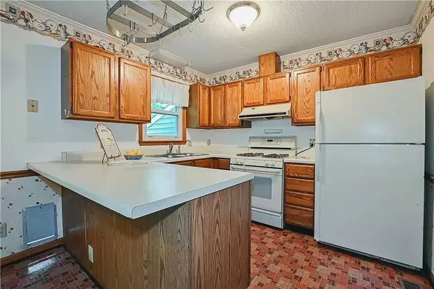Room In 3 Bedroom Home At Sanderson Dr Apartment for rent in Durham, NC