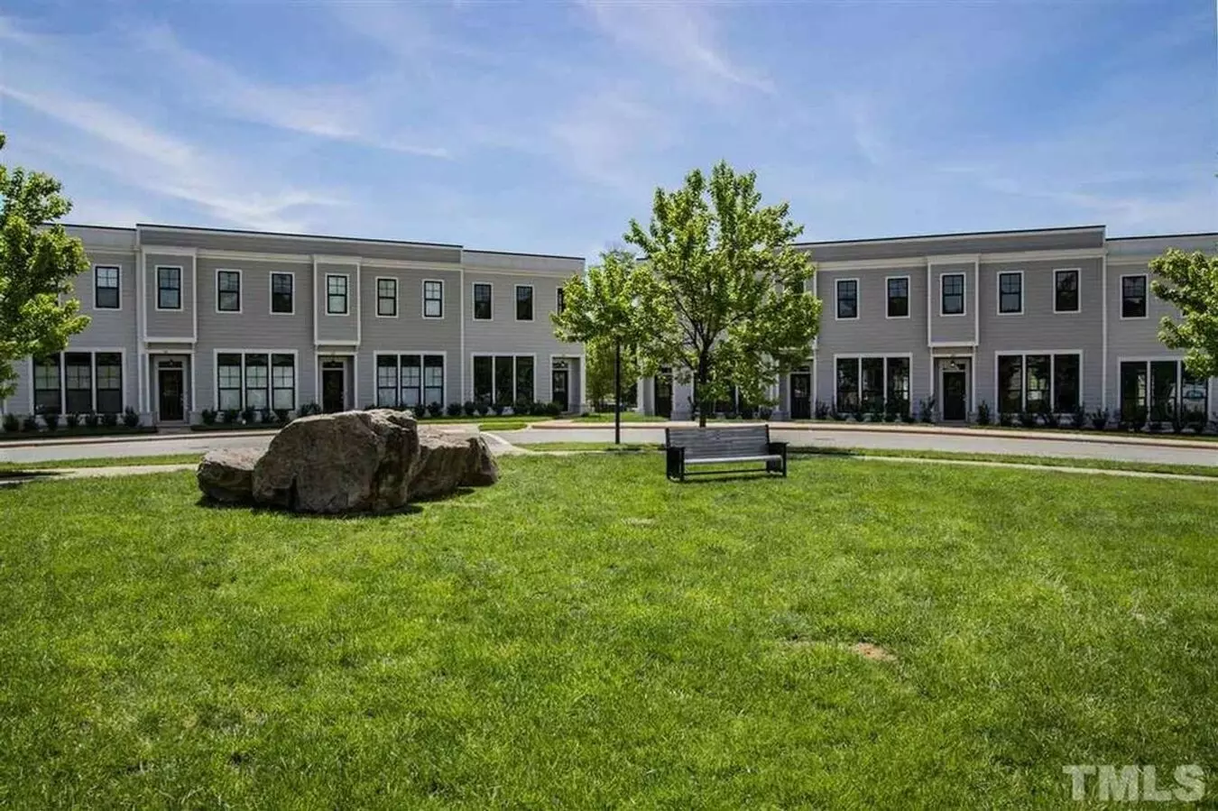 Room In 4 Bedroom Townhome At Philip's Square House for rent in Chapel Hill, NC