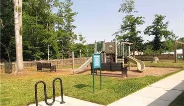 5 of 39 Room In 4 Bedroom Townhome At Philip's Square House for rent in Chapel Hill, NC