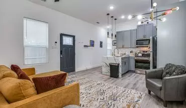 3 of 10 Room In 3 Bedroom Home At Anderson St House for rent in Dallas, TX