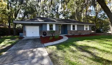 2 of 26 Adorable 3/2 On Large Corner Lot House for rent in Savannah, GA