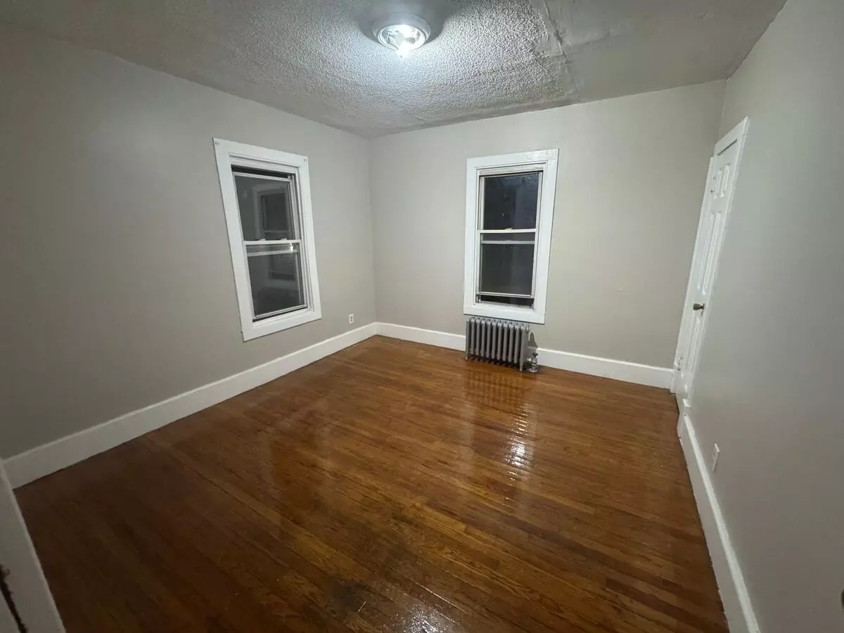 Allen Street Apartment for rent in Springfield, MA
