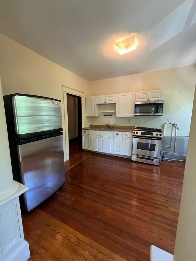 Warriner Ave Apartment for rent in Springfield, MA