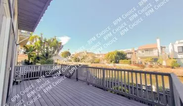 3 of 28 226 E Linnie Canal House for rent in Venice, CA