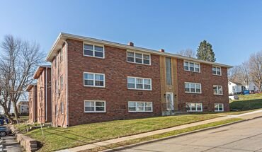 4821 Nicholas St Apartment for rent in Omaha, NE
