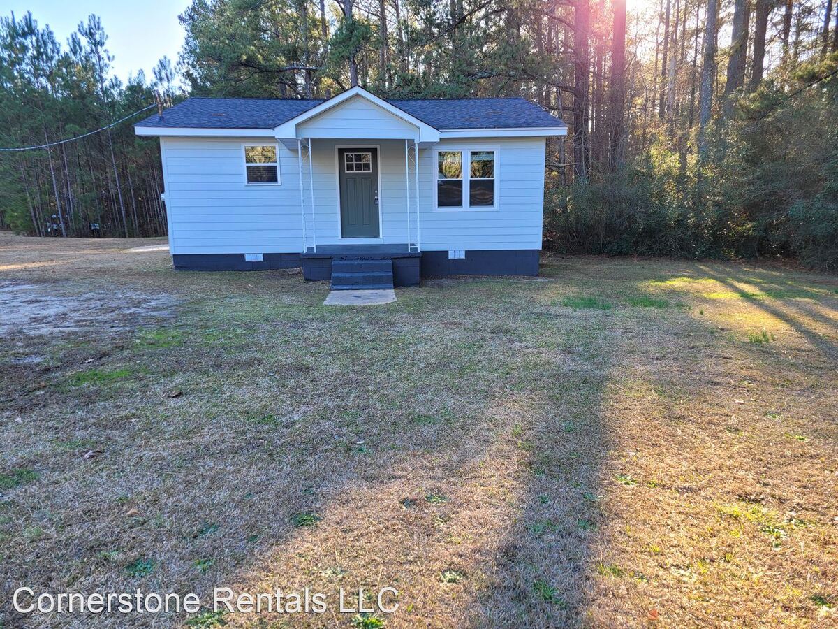 498 Country Club Rd Newnan, GA House for Rent Rentable