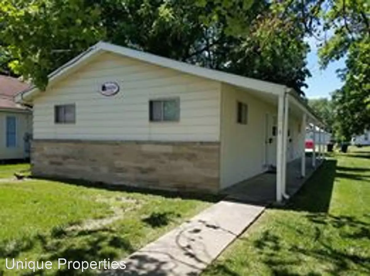 1304 4th St Apartment for rent in Charleston, IL