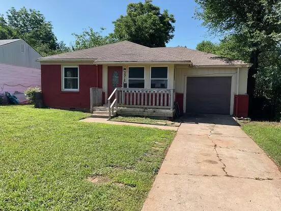Cute Two Bedroom Home With Walking Distance To Elementary School Apartment for rent in Del City, OK