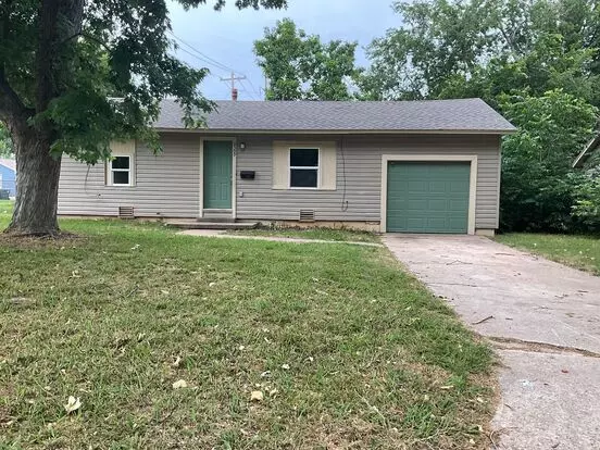 Updated Home For Rent Apartment for rent in Midwest City, OK