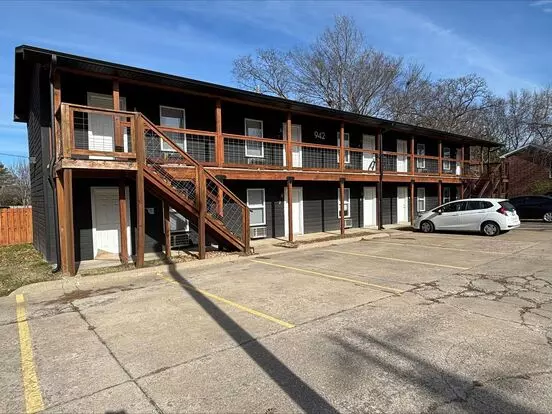 942 W Holly St Apartment for rent in Fayetteville, AR