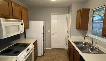 4 of 15 Charming 3-bed, 2-bath Home With Garage In Prime Location! House for rent in Fayetteville, AR