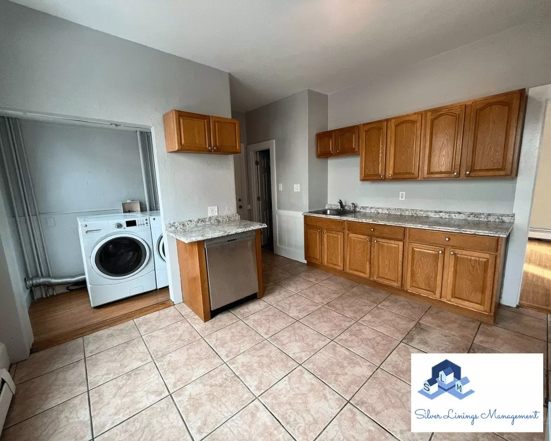 127 Austin St Apartment for rent in Worcester, MA