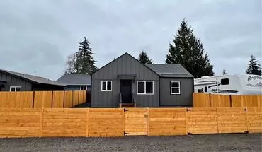 2 of 19 Modern 3-bed Home Near Jblm With Vaulted Ceilings And Stylish Upgrades House for rent in Tacoma, WA