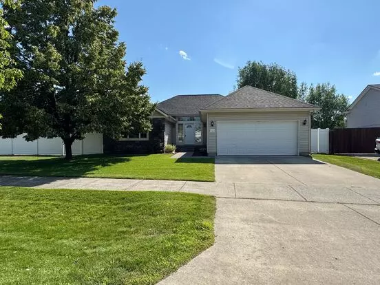 Beautiful Home In Highly Sought After Cda Place Apartment for rent in Cda, ID