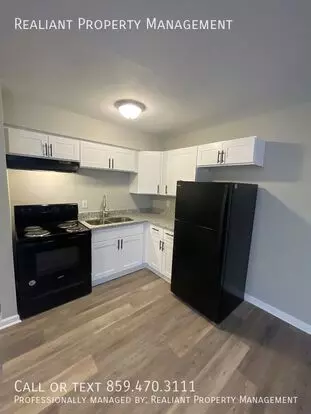 2021 Cambridge Dr Apartment for rent in Lexington, KY