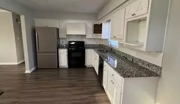 5 of 13 633 S Third St House for rent in Nicholasville, KY
