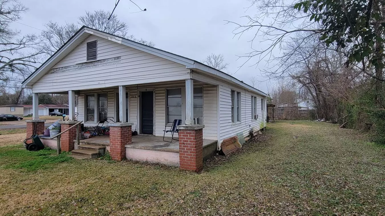 2318 Air Base Rd Apartment for rent in Alexandria, LA