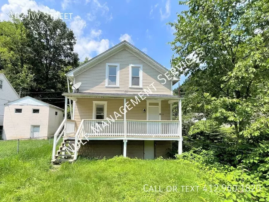 102 Ivy St House for rent in Turtle Creek, PA