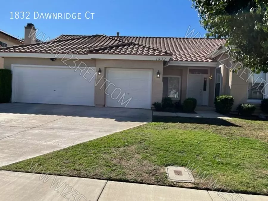 1832 Dawnridge Ct House for rent in Palmdale, CA