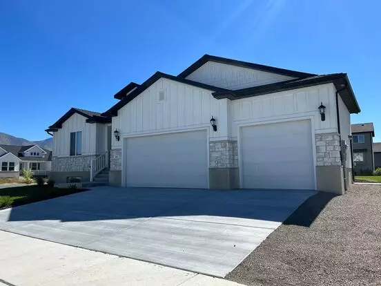 881 W Sagewood Dr Apartment for rent in Stansbury Park, UT