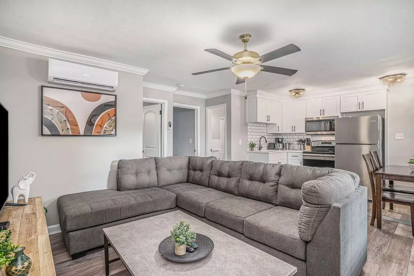 Fully Furnished 1 Bed 1 Bath + Office/spare Bedroom/den At 1075 W Ocean View Ave Apartment for rent in Norfolk, VA