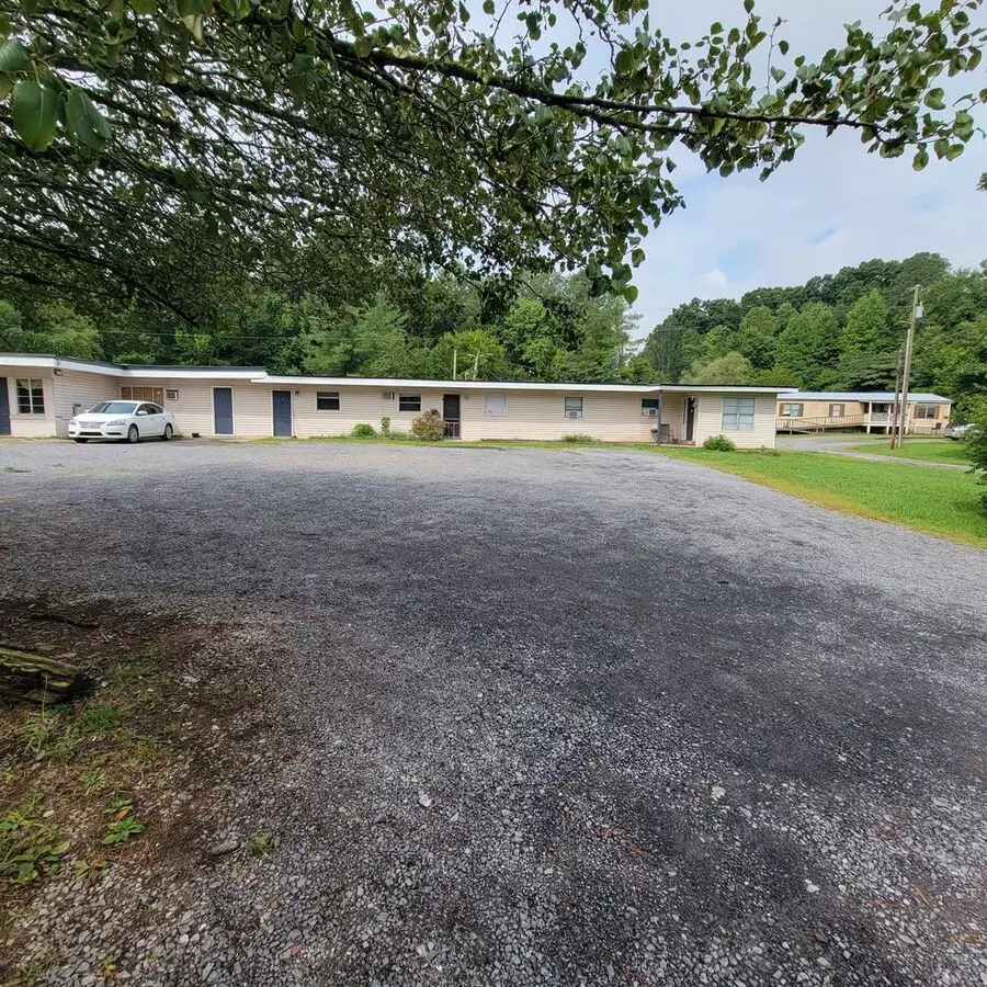 3950 S Dixie Rd Apartment for rent in Dalton, GA