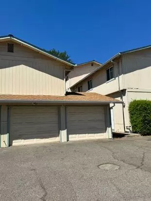 2092 East St Apartment for rent in Redding, CA