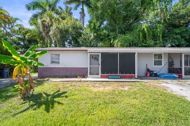 75-77 Cypress St Apartment for rent in North Fort Myers, FL
