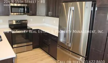 4 of 27 204 N 15th St Apartment for rent in St Helens, OR