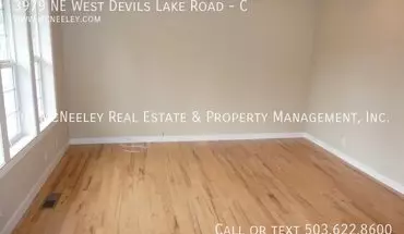 3 of 7 3979 NE West Devils Lake Rd Apartment for rent in Lincoln City, OR