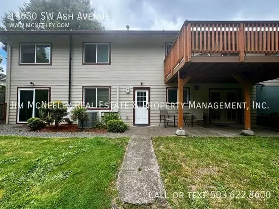 13630 SW Ash Ave Apartment for rent in Tigard, OR
