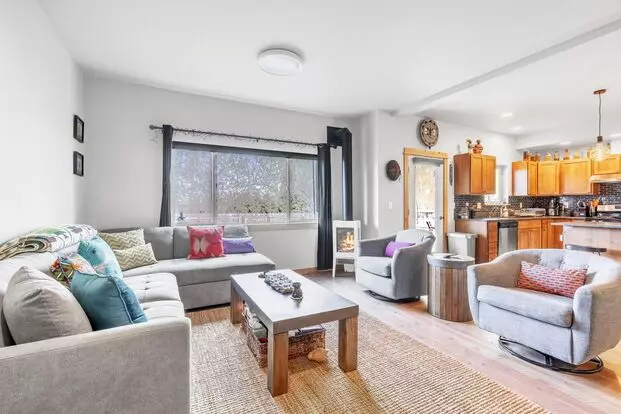 Furnished Townhome W/ 2-car Garage, Backyard & Ev Charging Apartment for rent in Bozeman, MT