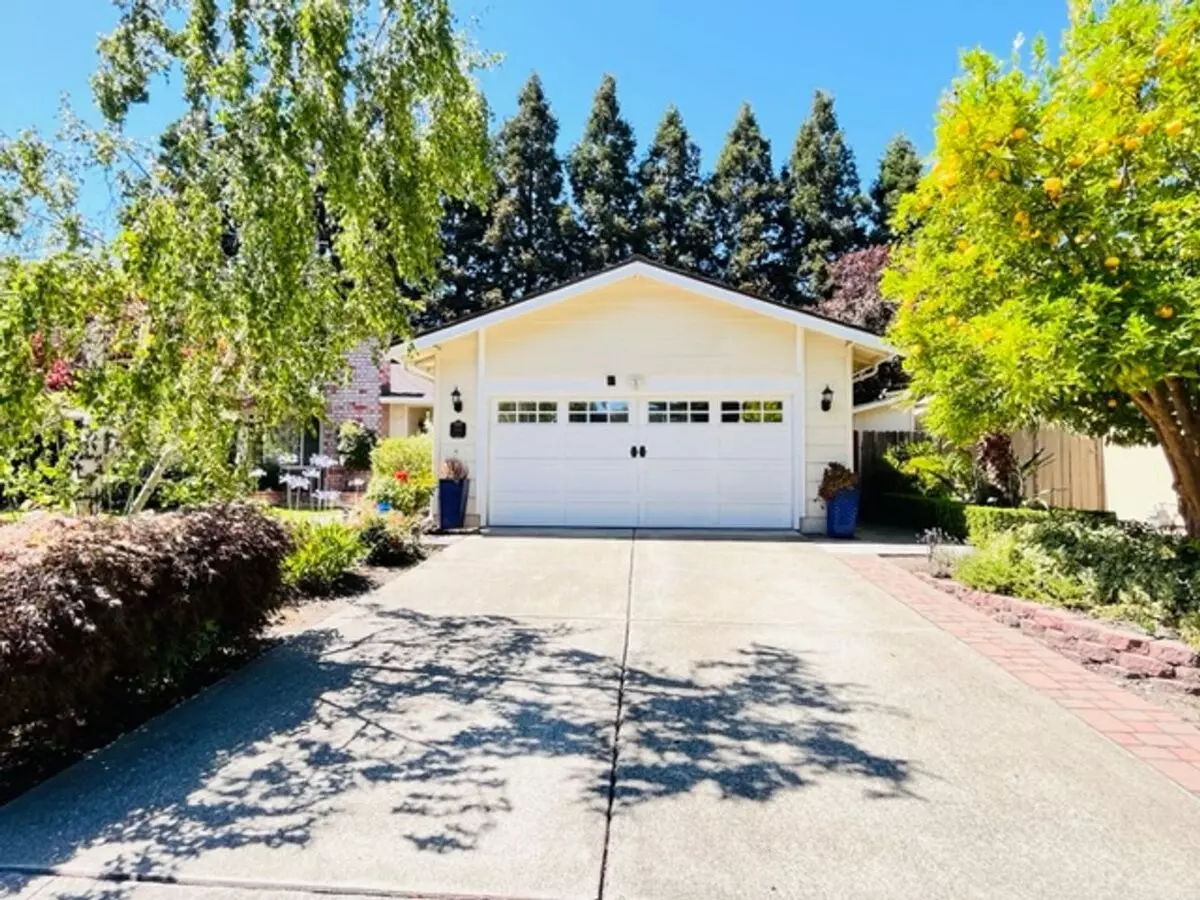 Gorgeous 3bd/2ba + Den/office Or 4th Bedroom, Single-story, Ranch Style Home In Castleton, Sr- Available Now! House for rent in San Ramon, CA