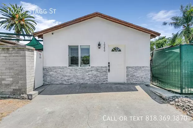 10250 Stagg St Apartment for rent in Sun Valley, CA