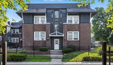 The Courts On Monon Apartment for rent in Indianapolis, IN