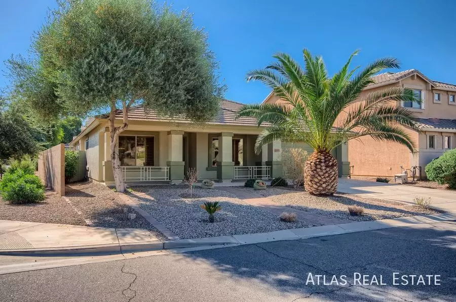 1305 W Busa Dr House for rent in San Tan Valley, AZ