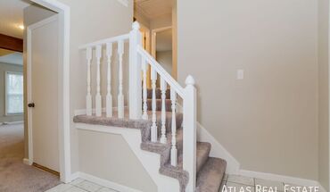9336 Greenway Ln Apartment for rent in Lenexa, KS