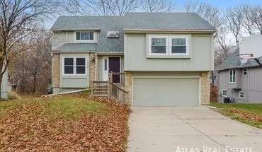 2 of 21 9336 Greenway Ln House for rent in Lenexa, KS