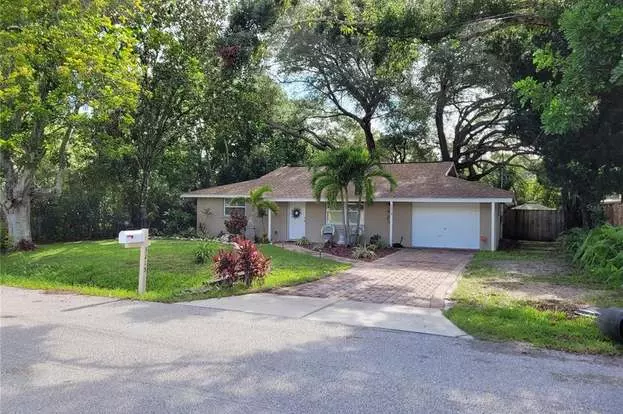 3215 Corey Rd Apartment for rent in Sarasota, FL