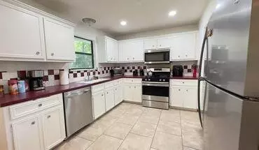 3 of 125 1114 W 3rd St Apartment for rent in Taylor, TX