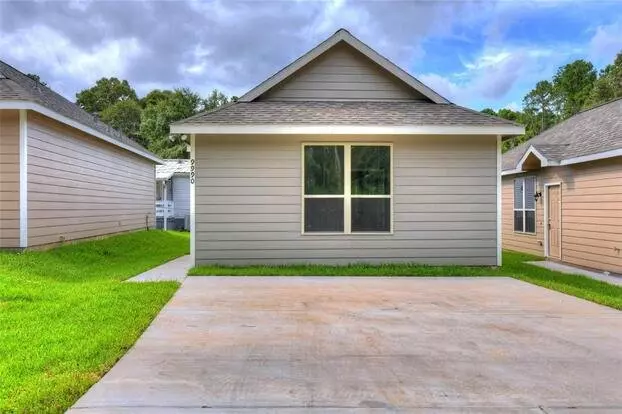 9582 Darkwood St Apartment for rent in Willis, TX